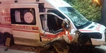 ambulans kazasi bir saglik calisani yogun bakimda