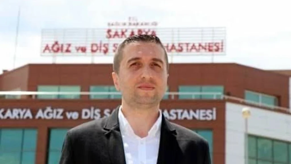 karsilastigim tutum ve yaklasimlar sozlesmemin yenilenmemesinde etkili olmustur