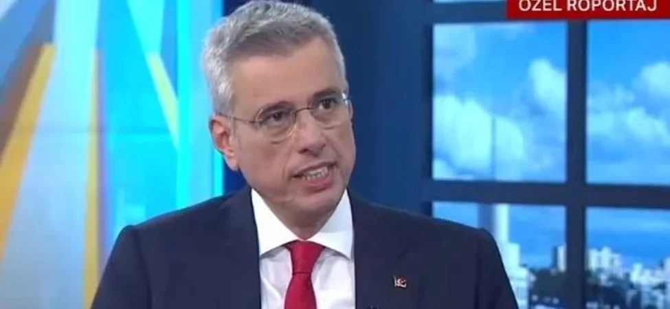 Sağlık çalışanlarına yılda 2 kez üniforma verilecek