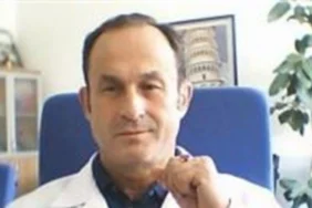 Denizli'de Direksiyon Başında Kalp Krizi: Prof. Dr. Tamer Edirne Hayatını Kaybetti 14 arac-kullanirken-kalp-krizi-geciren-profesor-hayatini-kaybetti