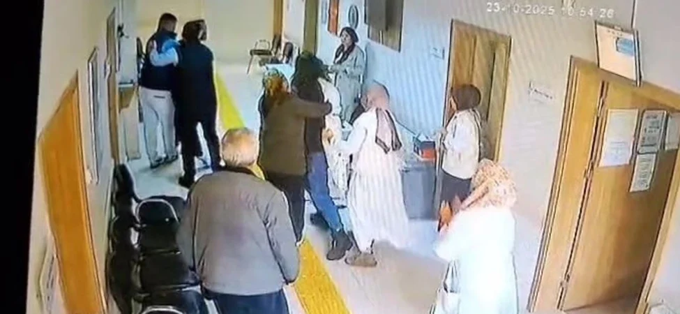 Kocaeli Körfez'de Aile Hekimine ve Hemşireye Saldırı 3 kocaeli-korfezde-aile-hekimi-ve-hemsireye-saldiri