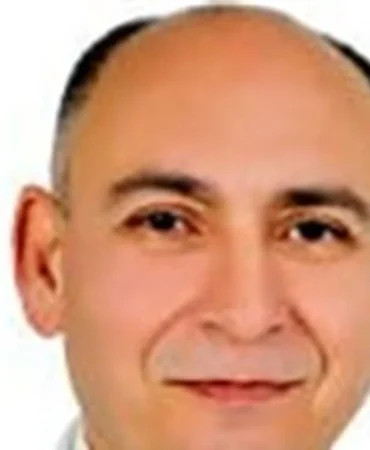 ameliyat-yaptigi-sirada-kalp-krizi-geciren-doktor-hayatini-kaybetti