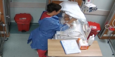 Kahramanmaraş bebek darp davası adliye binası ve yakalama kararı