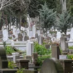 istanbulda-mezar-yerleri-tukeniyor-131-mezarlik-defin-islemlerine-kapatildi-kjge