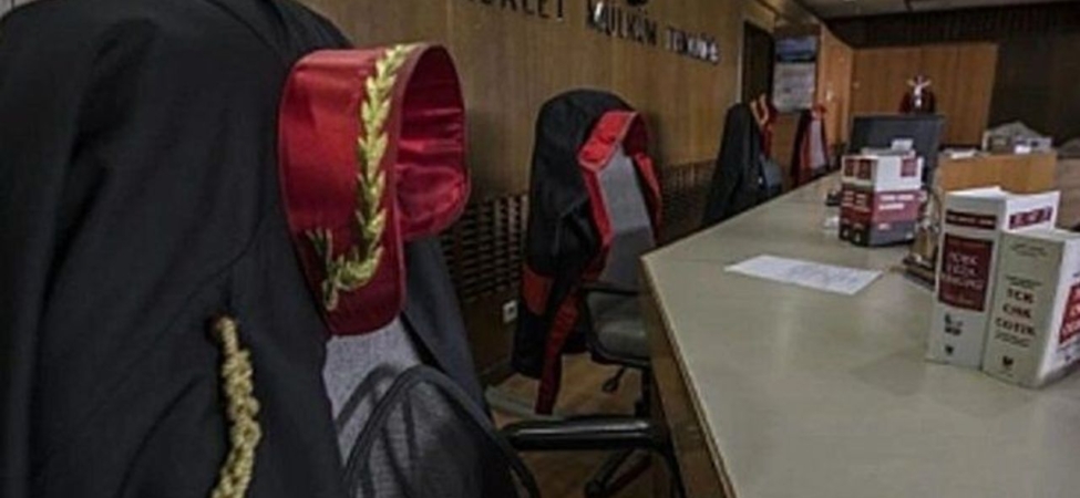izmirde-yasli-bakimevindeki-olum-davasinda-doktora-hapis-ve-para-cezasi.jpg